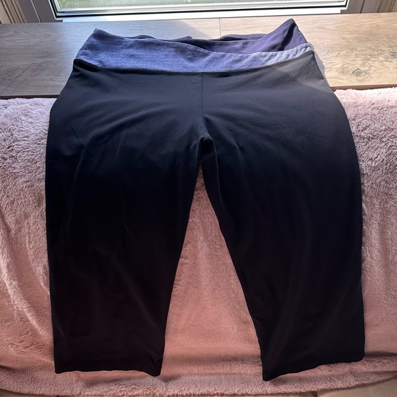 Tuff Athletics Capris - Picture 1 of 6